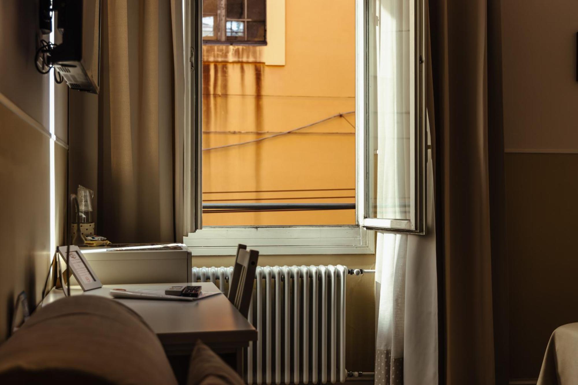 Il Tiro Rooms โบโลญญา ภายนอก รูปภาพ