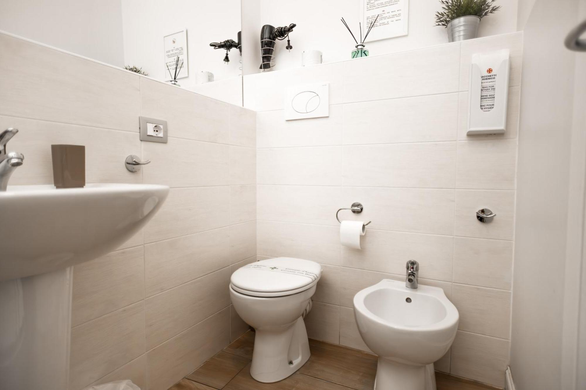 Il Tiro Rooms โบโลญญา ภายนอก รูปภาพ